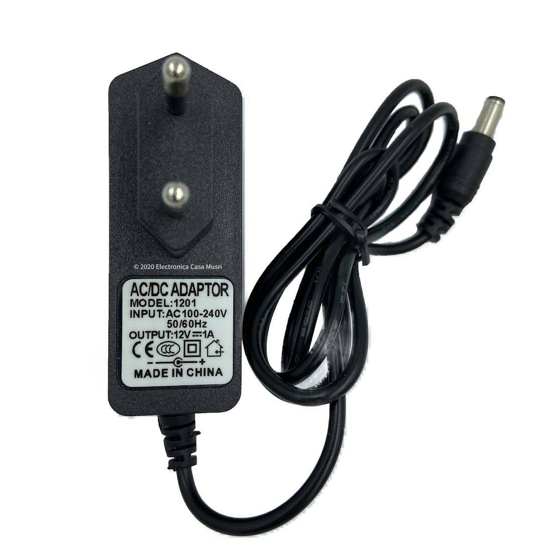 Cargador Universal 12 volts 1 Amp