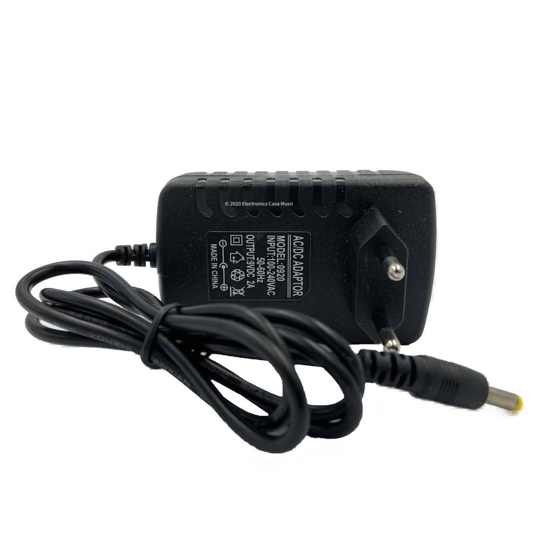 Cargador Universal 9 volts 2 Amp